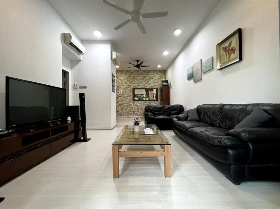 Luxury The Loft Comfort & Convenient Homestay 4 Kota Kinabalu Bagian luar foto